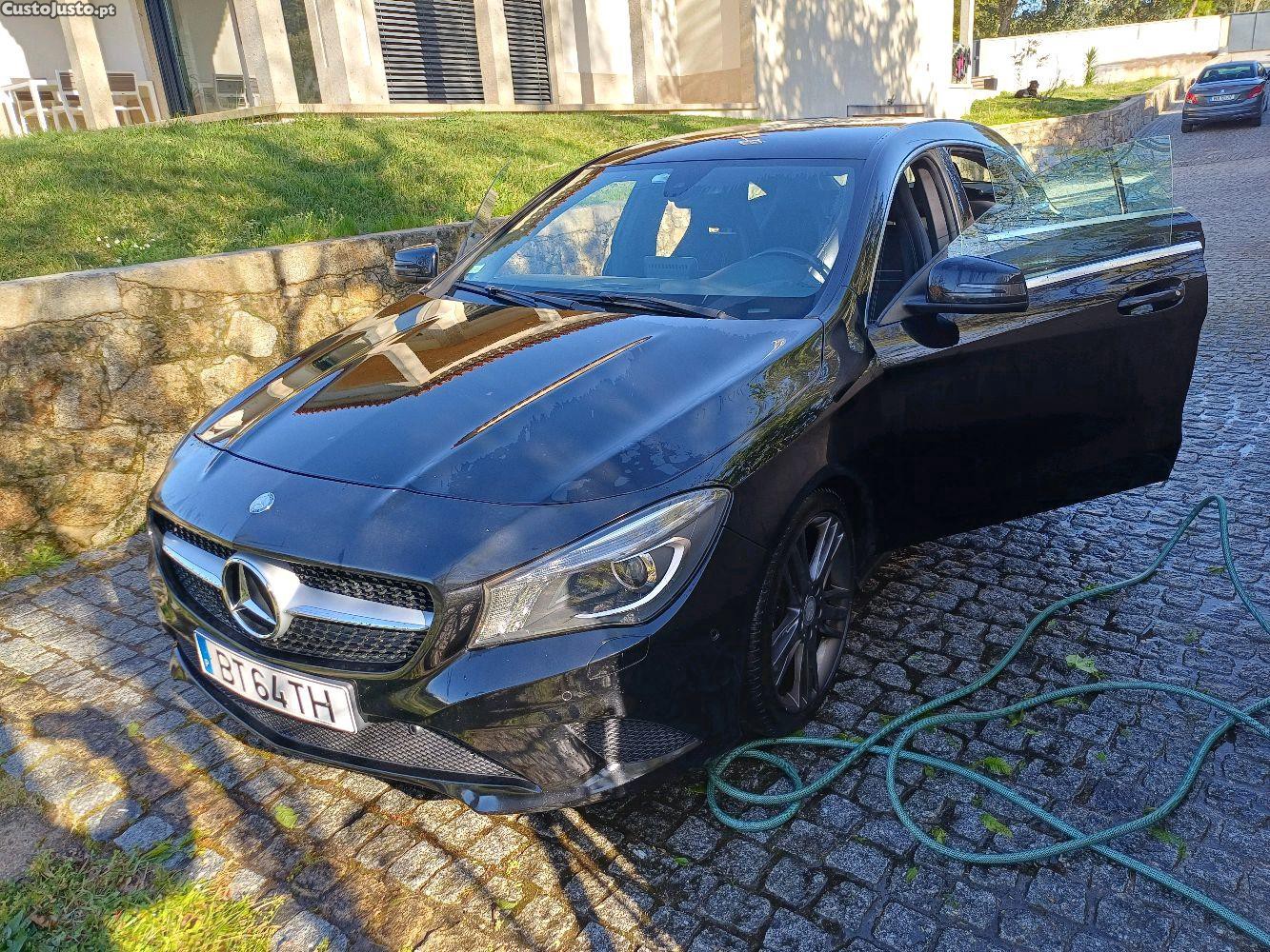 Mercedes-Benz CLA 200 AMG Line — fotografia 7