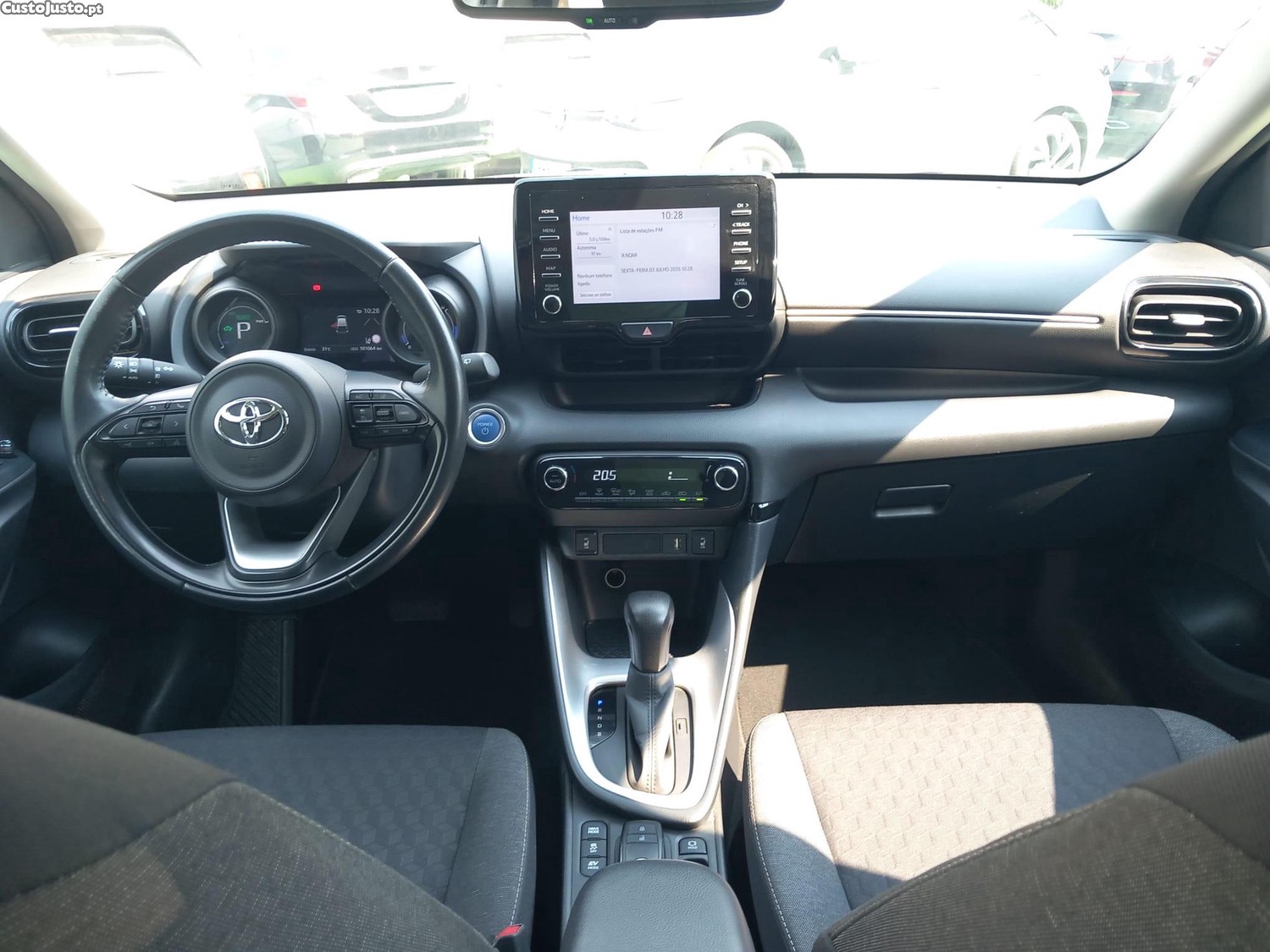 Toyota Yaris 1.5 HDF Exclusive — fotografia 11