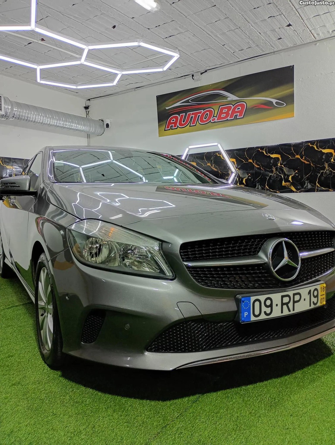 Mercedes-Benz A 180 CDI BE Style Aut. — fotografia 14