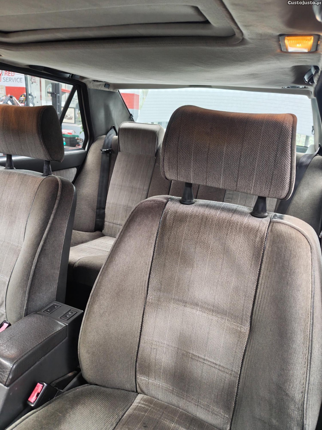 Alfa Romeo 75 1.6 — fotografia 3