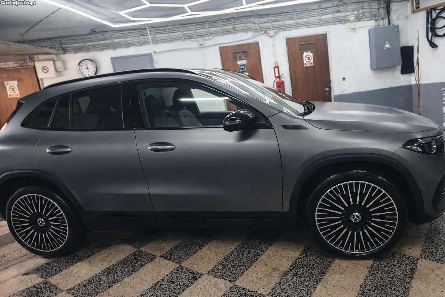 Mercedes-Benz EQA AMG line — fotografia 4