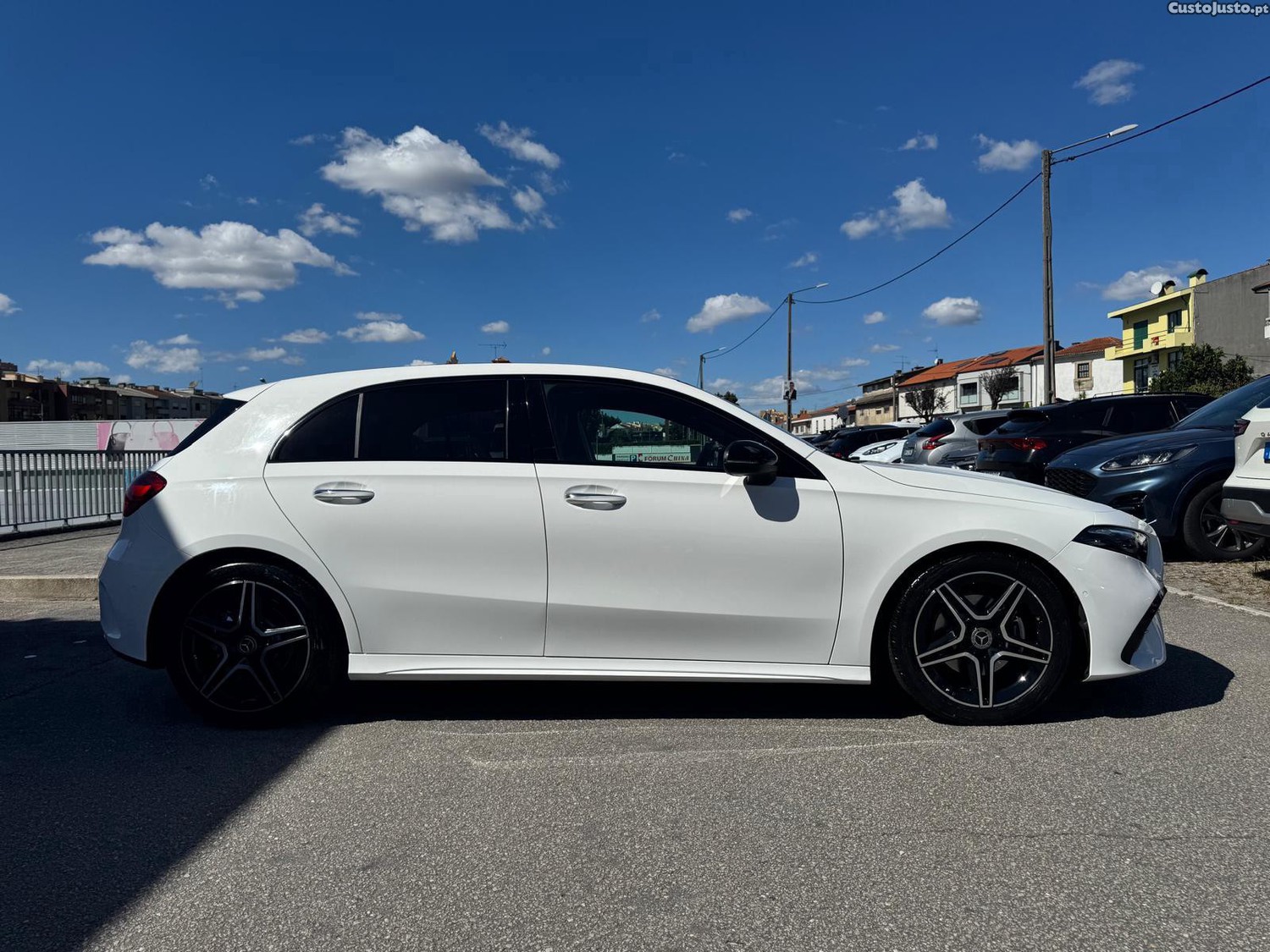 Mercedes-Benz A 200 AMG Line Aut. — fotografia 21