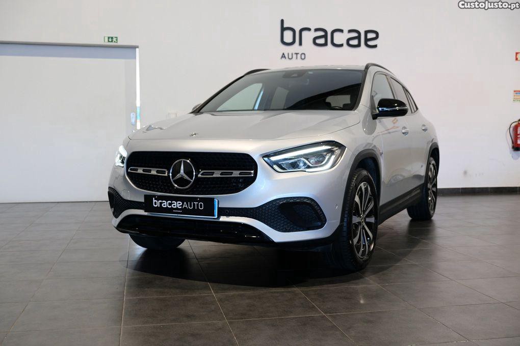 Mercedes-Benz GLA 250 e 8G-DCT Progressive — fotografia 23