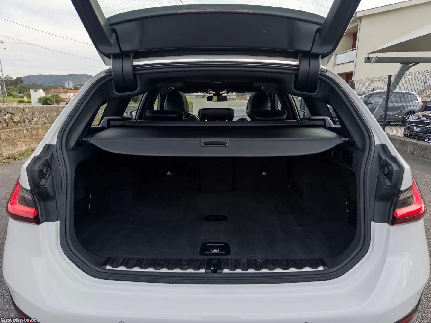BMW 320 D line sport auto — fotografia 12
