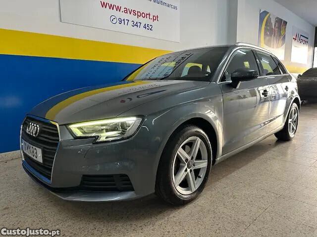 Audi A3 30 TDI Design — fotografia 13