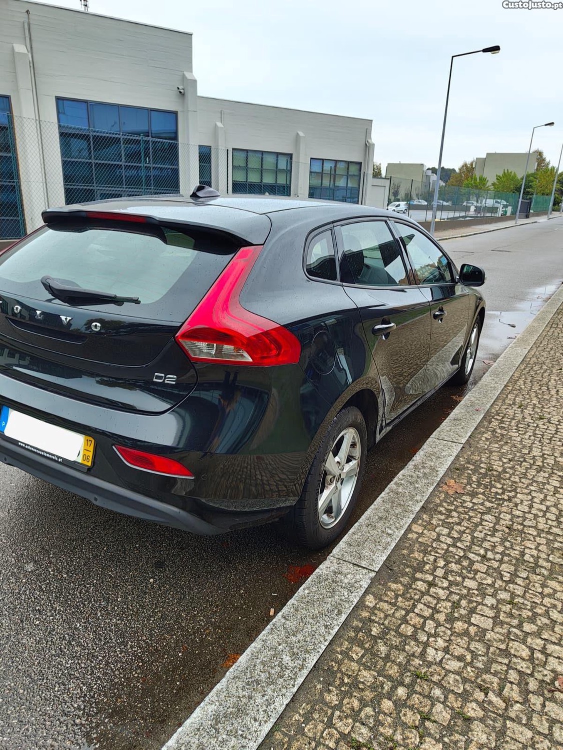 Volvo V40 D2 Kinetic — fotografia 9
