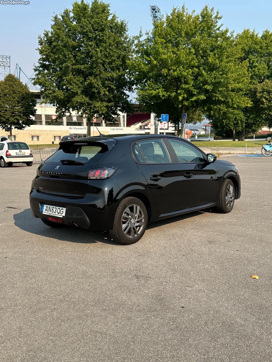 Peugeot 208 Active Pack — fotografia 11