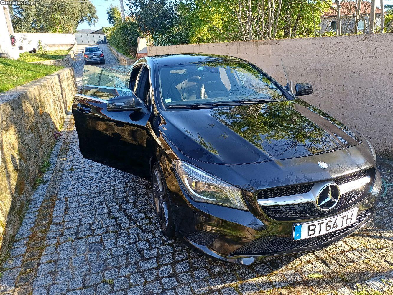 Mercedes-Benz CLA 200 AMG Line — fotografia 6