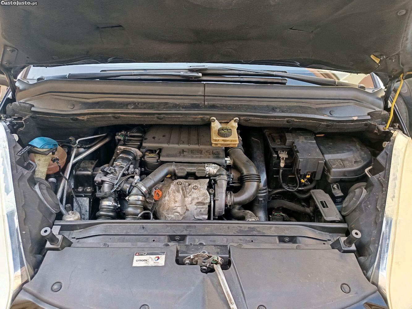 Citroën C4 Grand Picasso EXCLUSIVE 1.6hdi 109cv cxaut — fotografia 6