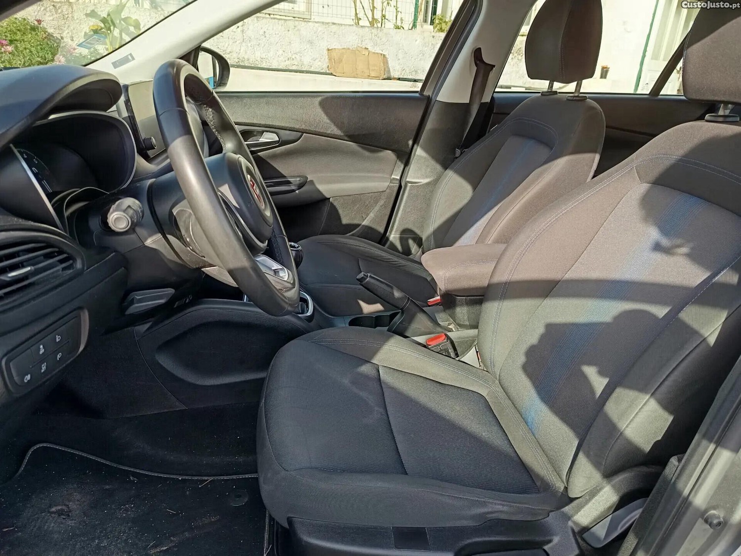 Fiat Tipo 1.0 GSE T3 City Life — fotografia 17