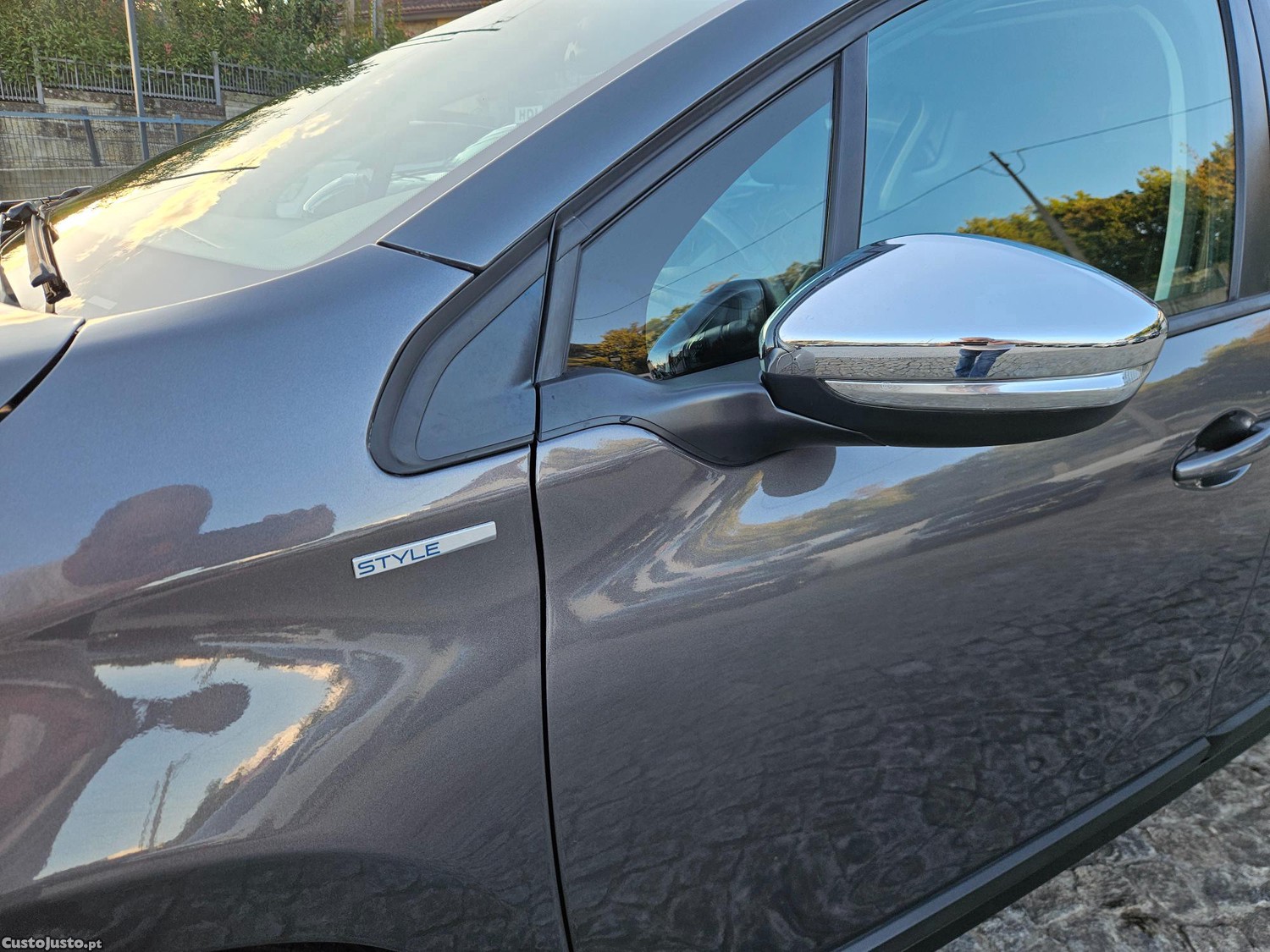 Peugeot 2008 1.2 Style — fotografia 15