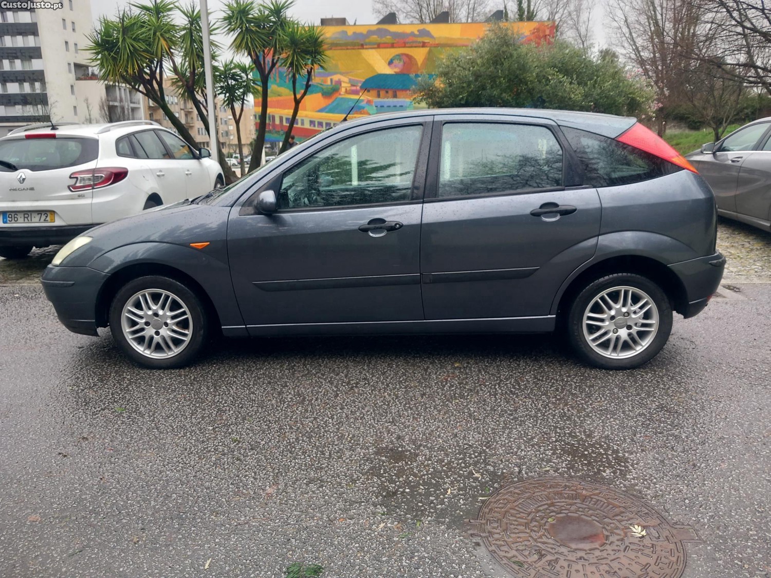 Ford Focus 1.4 Ambiente — fotografia 12