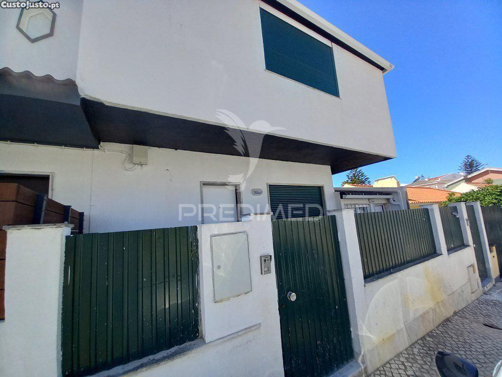 Cascais, Carcavelos e Parede, Madorna