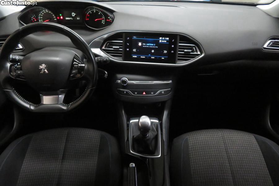 Peugeot 308 1.5 BlueHDi Style — fotografia 22