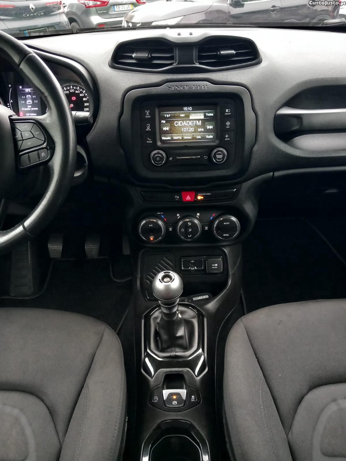 Jeep Renegade 1.6 MJD Night Eagle — fotografia 8