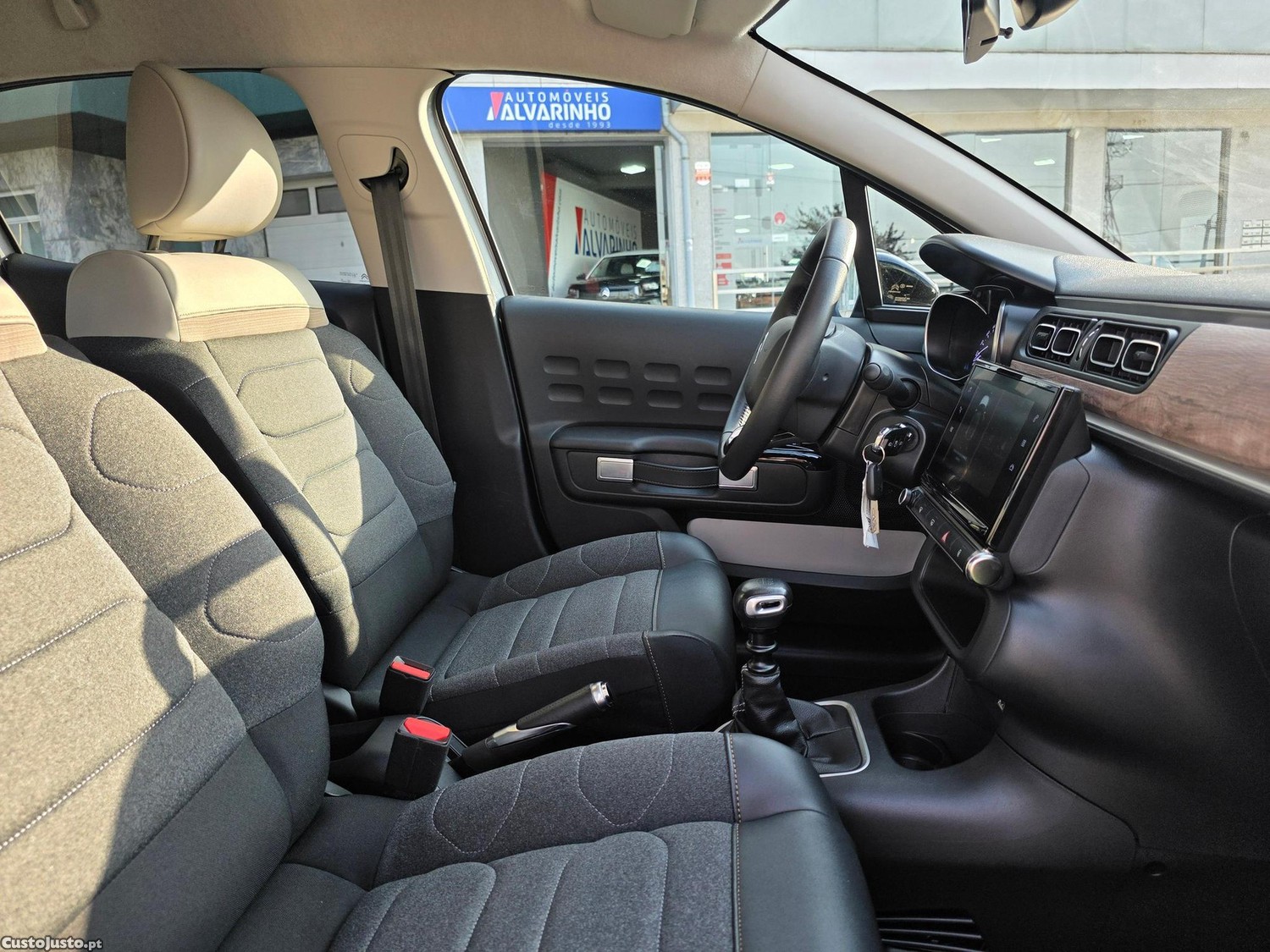 Citroën C3 1.2 PureTech Shine — fotografia 5