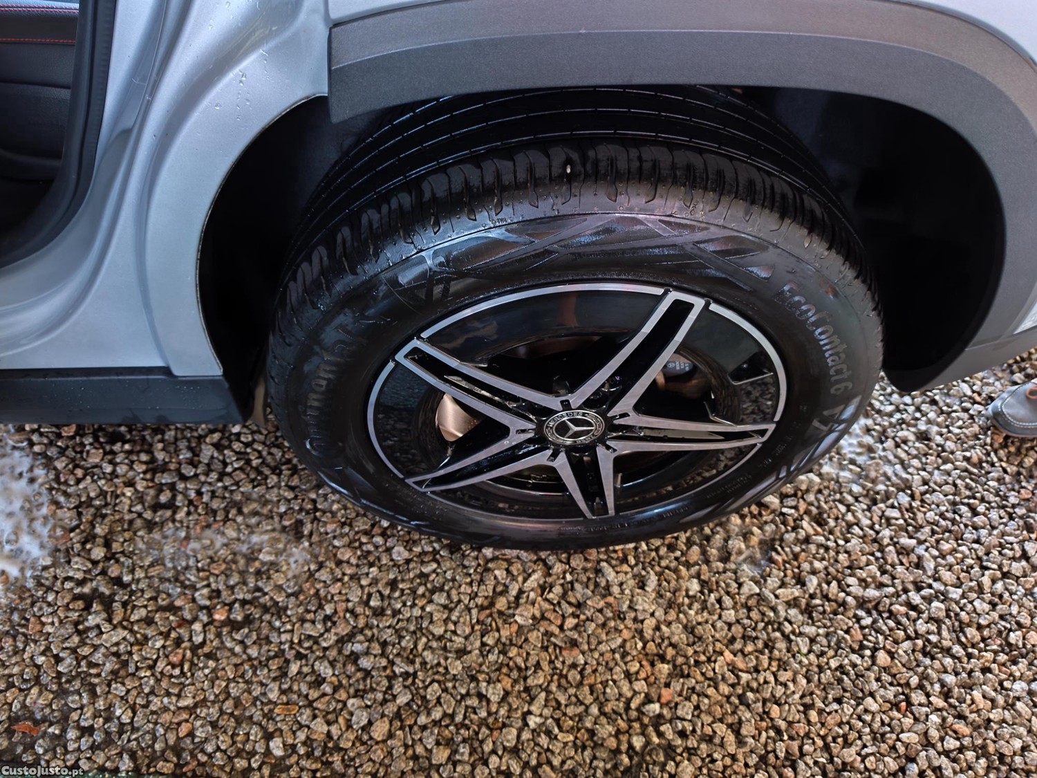 Mercedes-Benz EQA AMG Line — fotografia 4