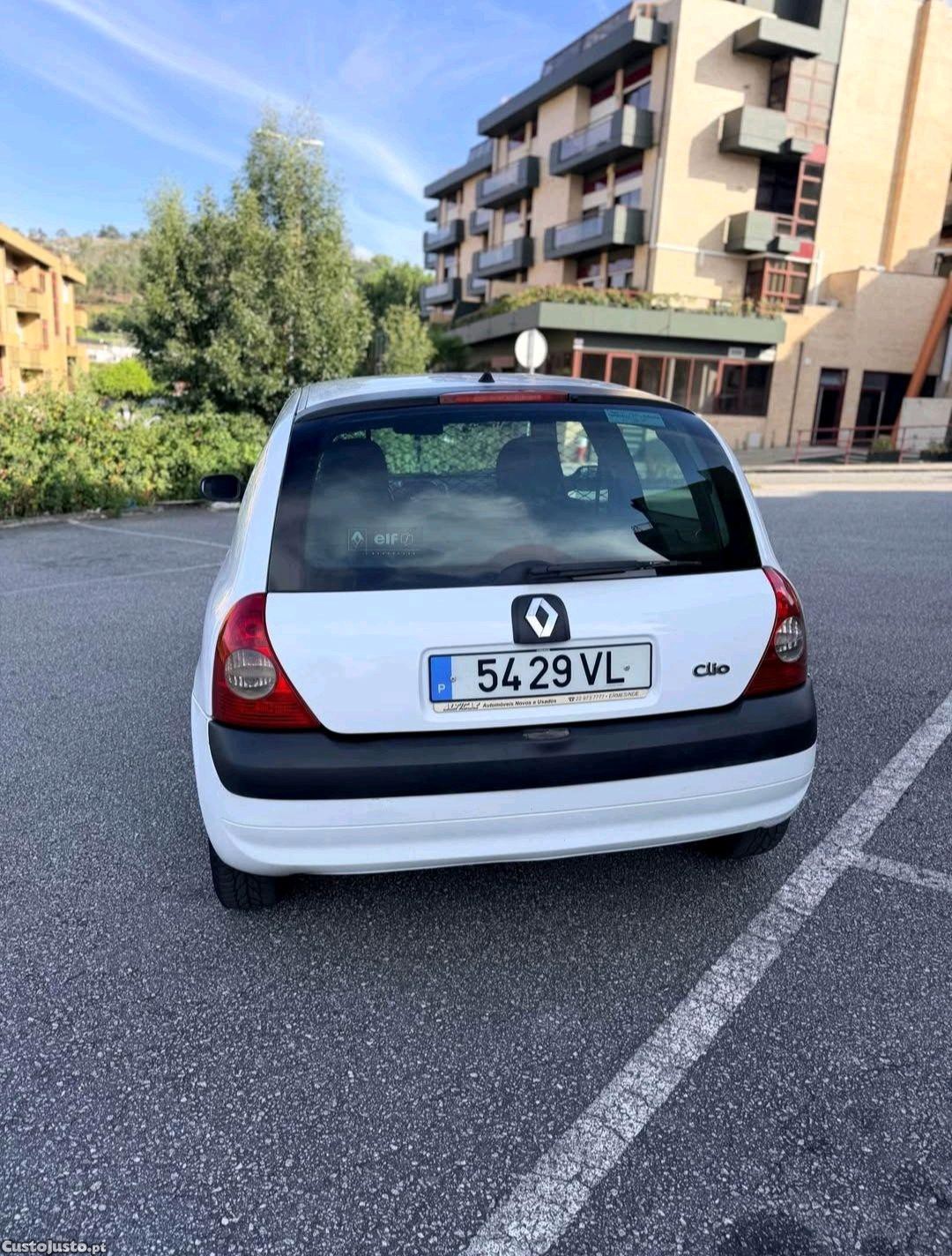 Renault Clio 1.5 dci — fotografia 7