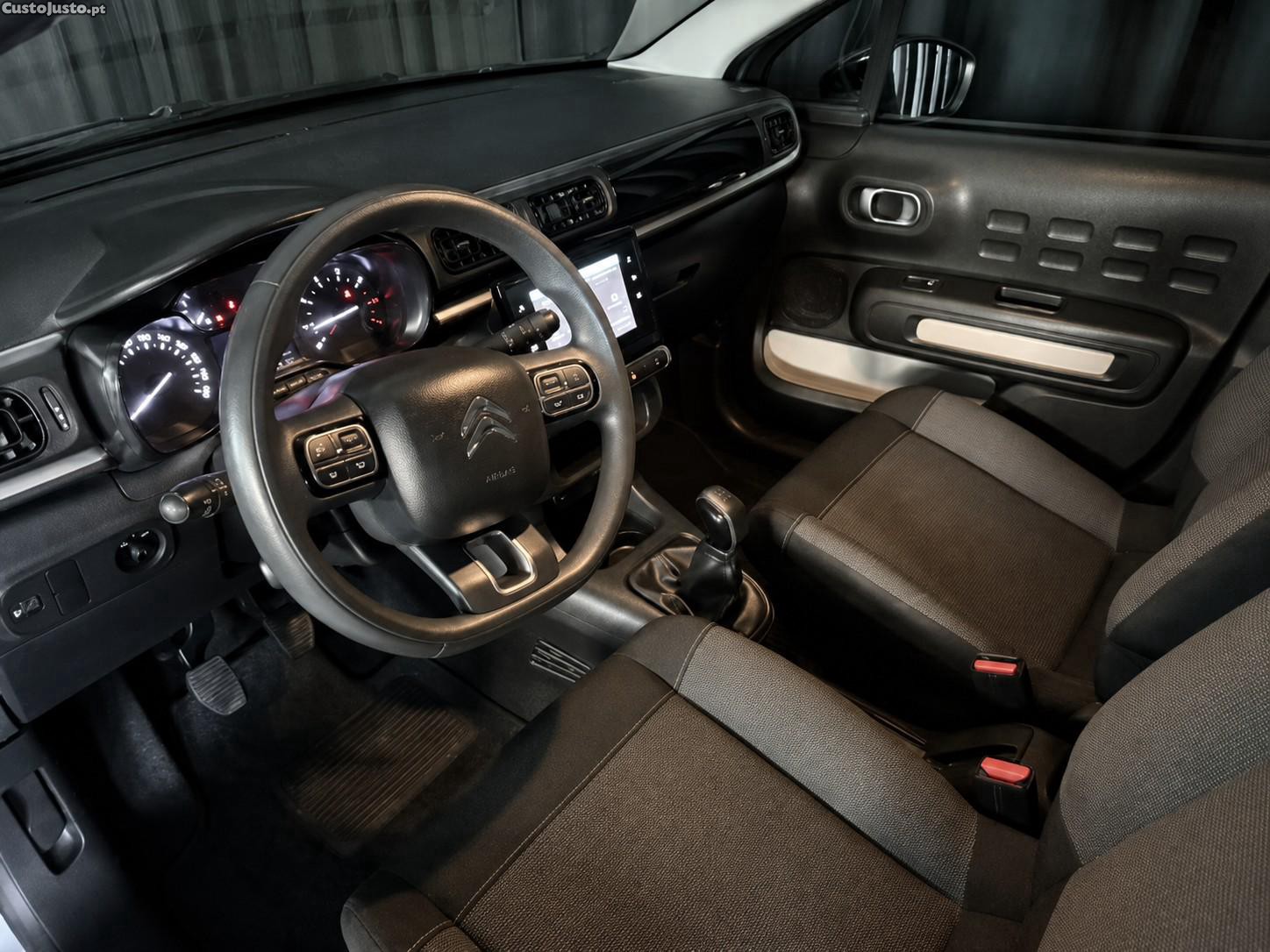 Citroën C3 1.2 PureTech Feel Pack - 22 — photo 4