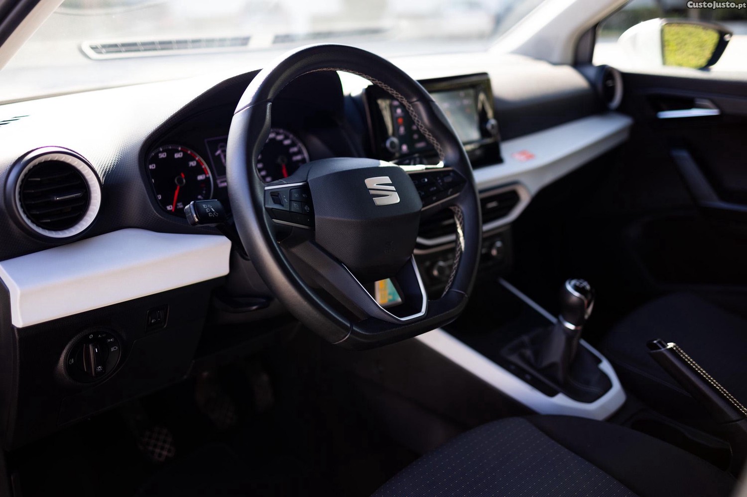 SEAT Arona 1.0 TSI Style Plus 5V 5P — fotografia 7