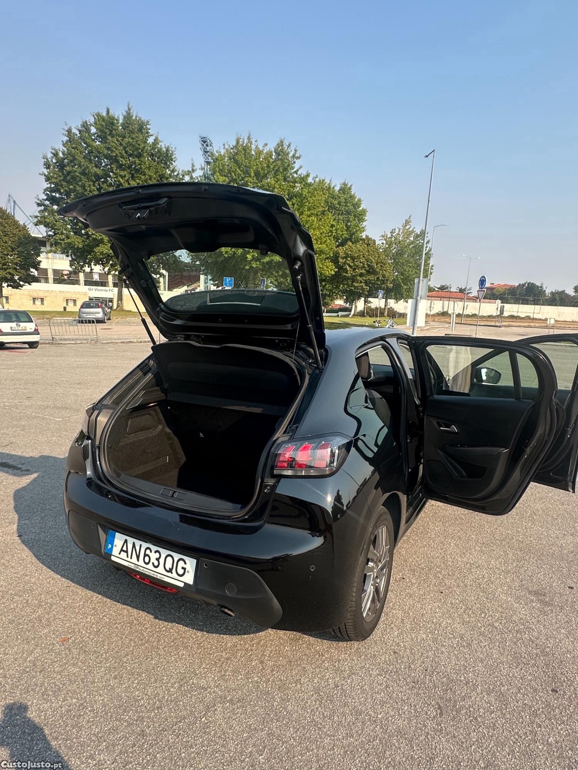 Peugeot 208 Active Pack — fotografia 10