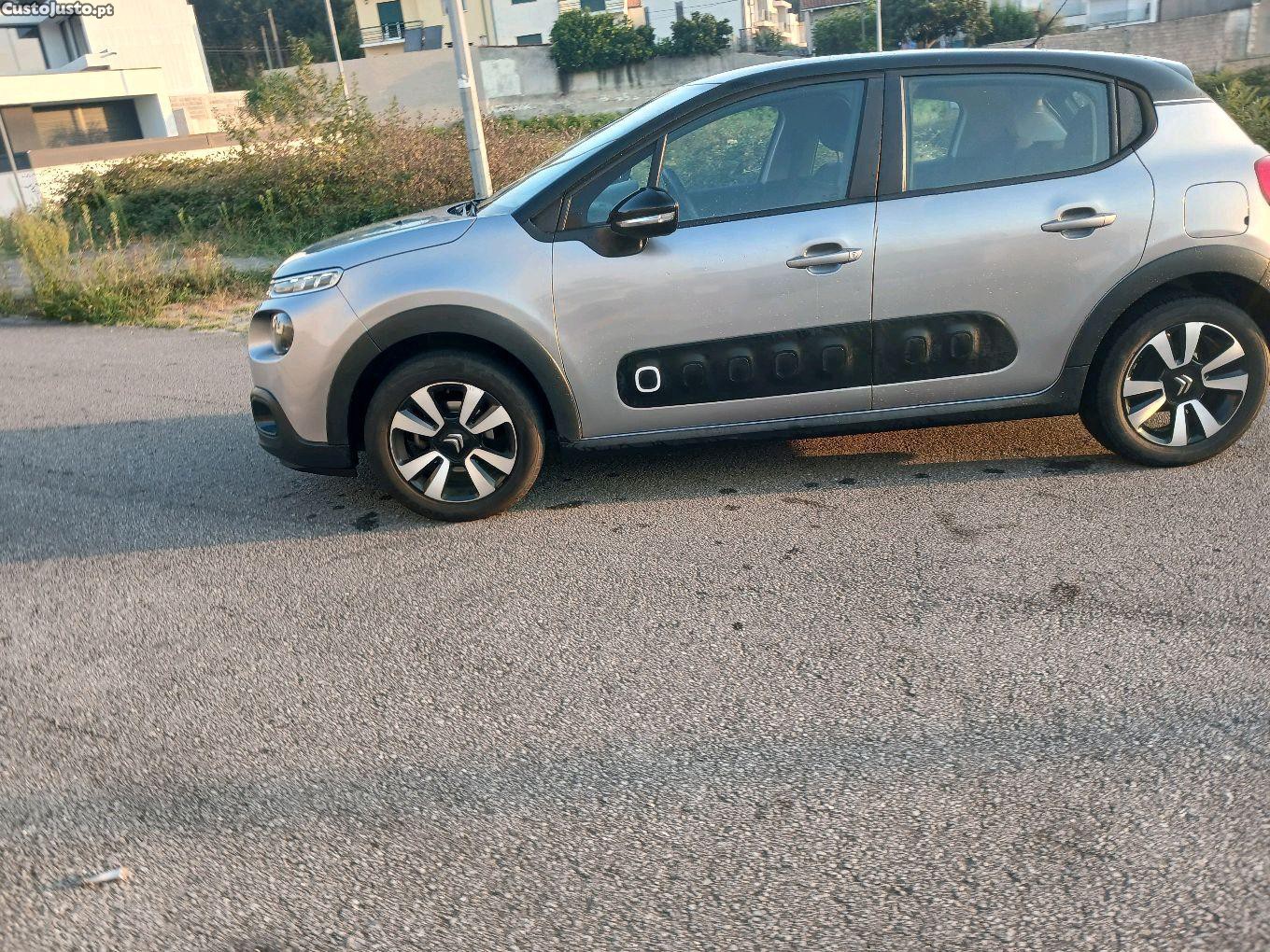 Citroën C3 PureTech Shine — fotografia 8
