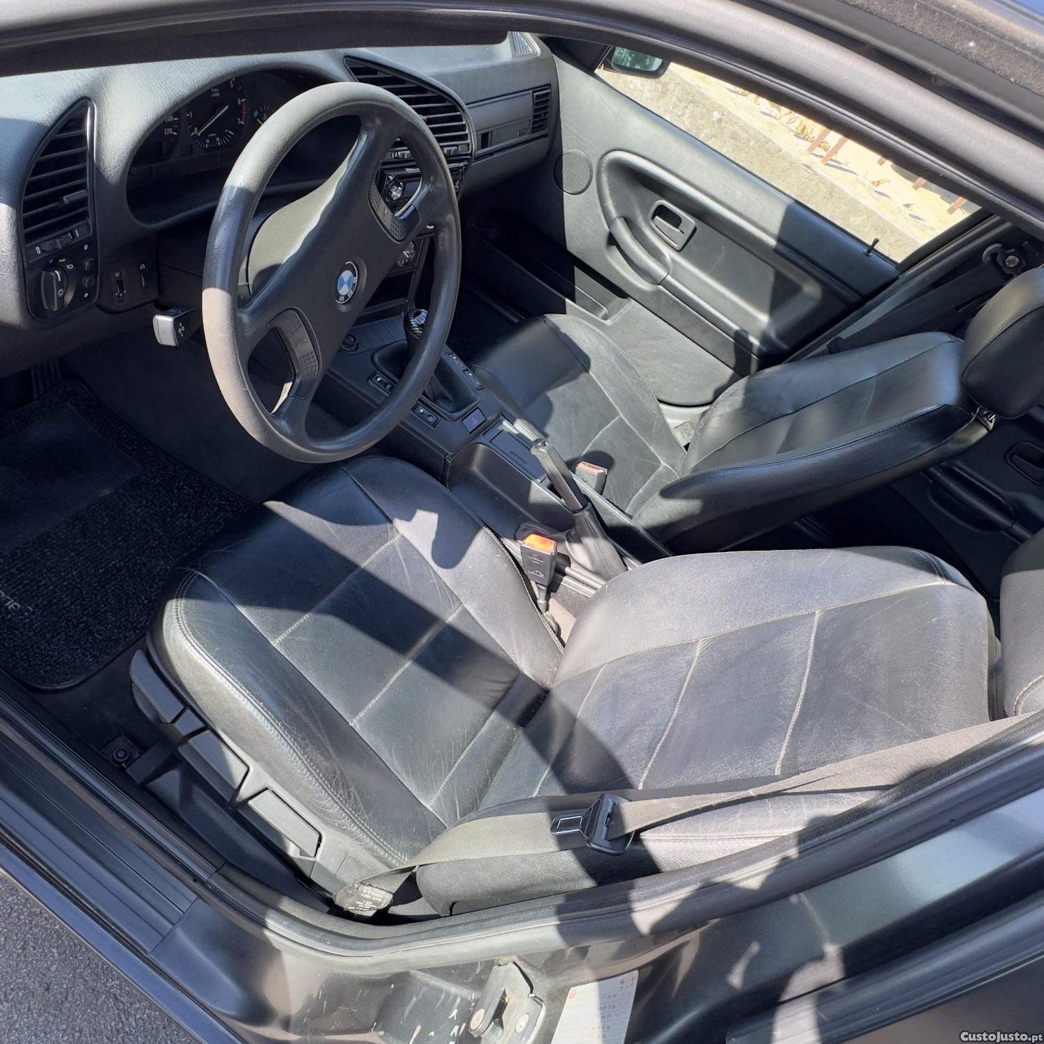 BMW 318 E36 — fotografia 3