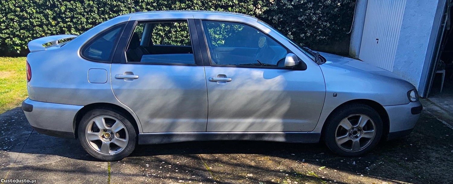 SEAT Cordoba SGFM52K032-4 — fotografia 7
