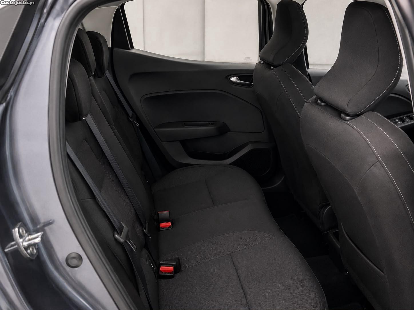 Renault Clio 1.0 TCe Zen — fotografia 3