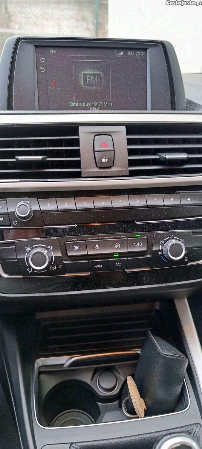 BMW 116 1.5 diesel sport — fotografia 2