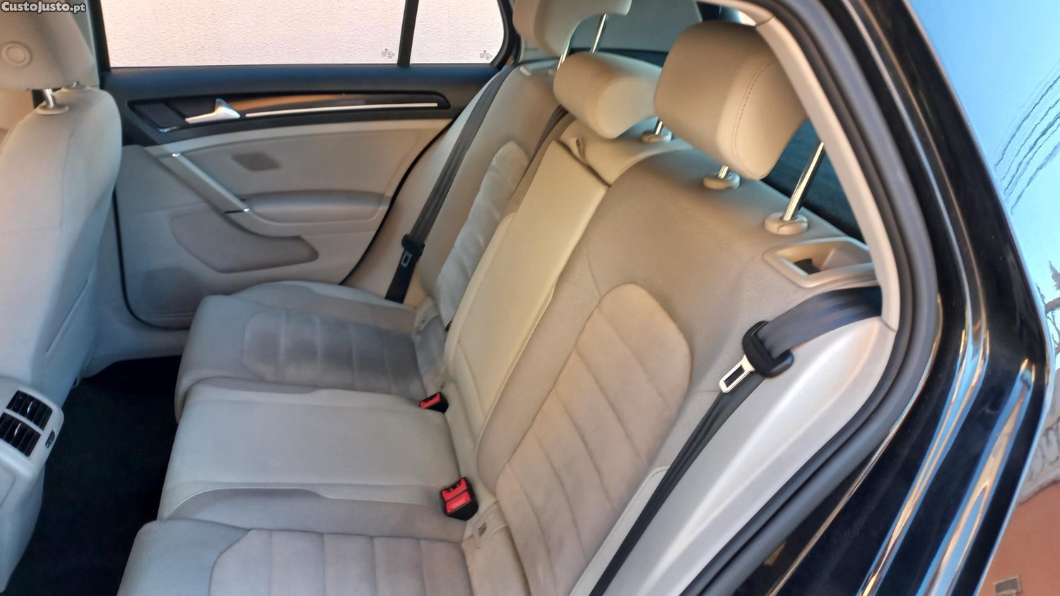 Volkswagen Golf 1.6 tdi highline — fotografia 5