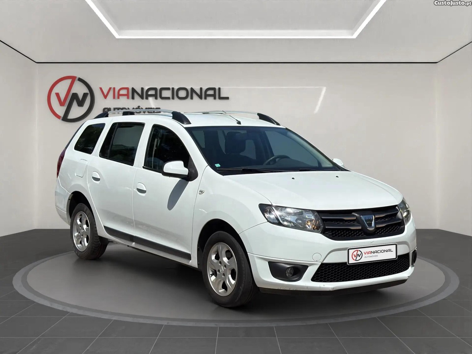 Dacia Logan 0.9 TCe Comfort Bi-Fuel — fotografia 17