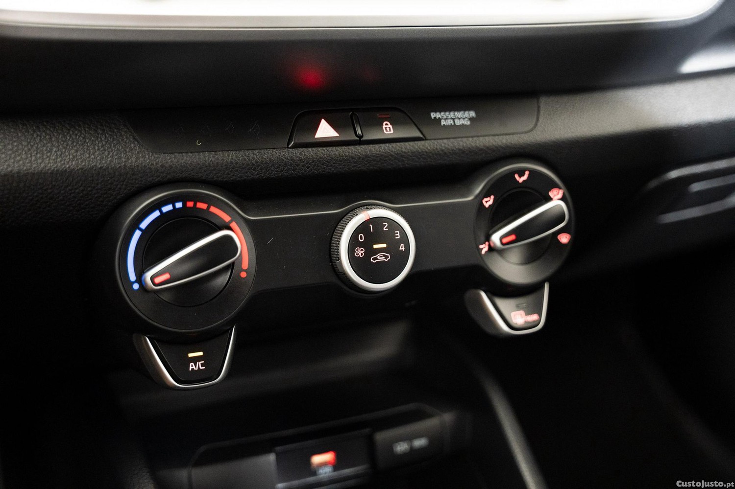 Kia Stonic 1.2 MPi Dynamic — fotografia 5