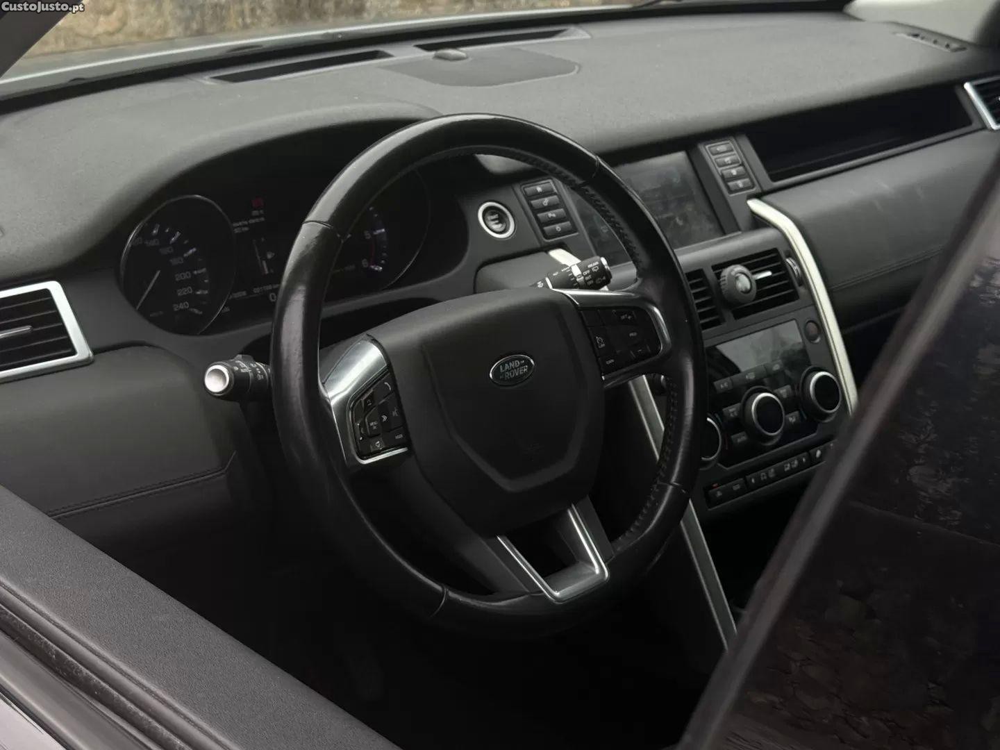 Land Rover Discovery 2.0 ed4 — fotografia 7