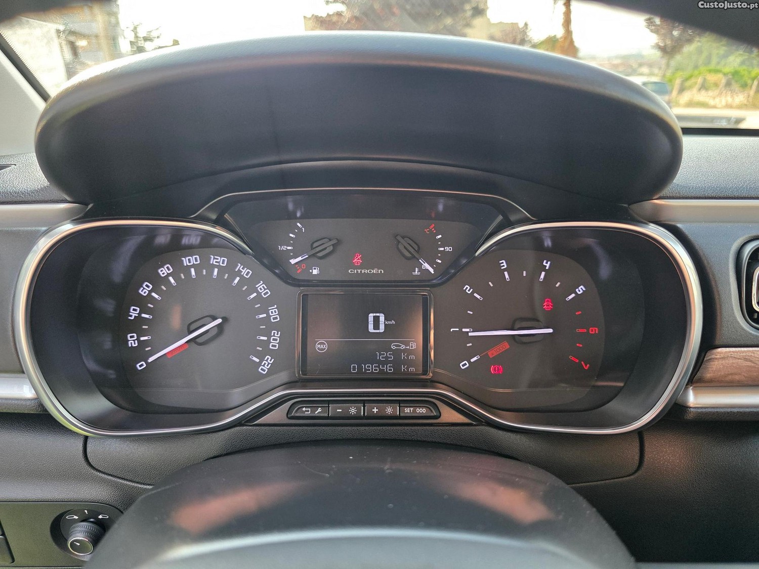 Citroën C3 1.2 PureTech Shine — fotografia 15