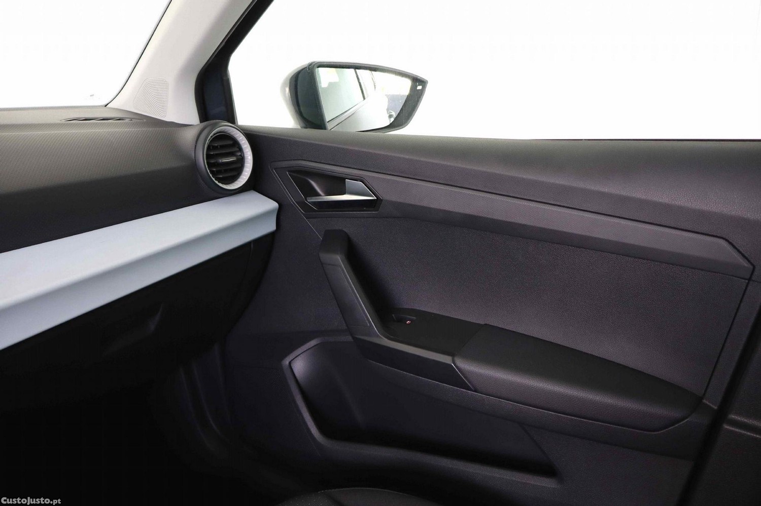 SEAT Arona 1.0 TSI Style — fotografia 15