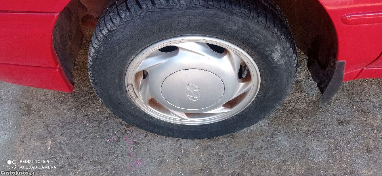 Hyundai Pony 1.3 — fotografia 3