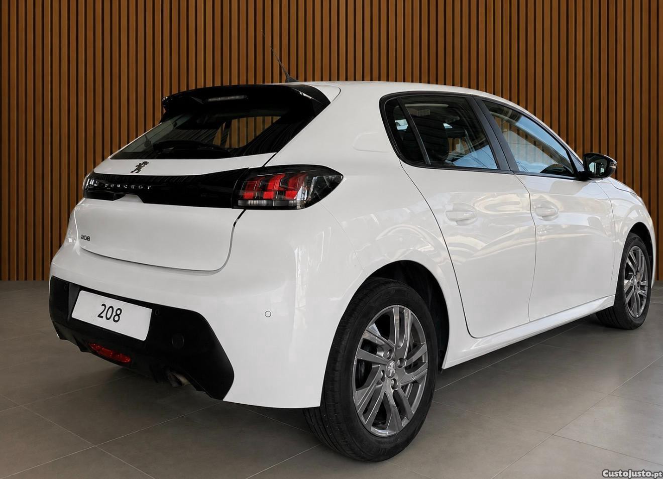 Peugeot 208 Active Pack 1.2 — fotografia 6