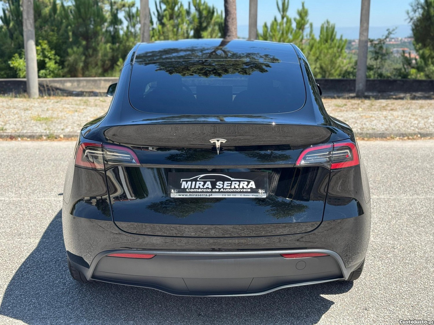 Tesla Model Y Tração Traseira — fotografia 18