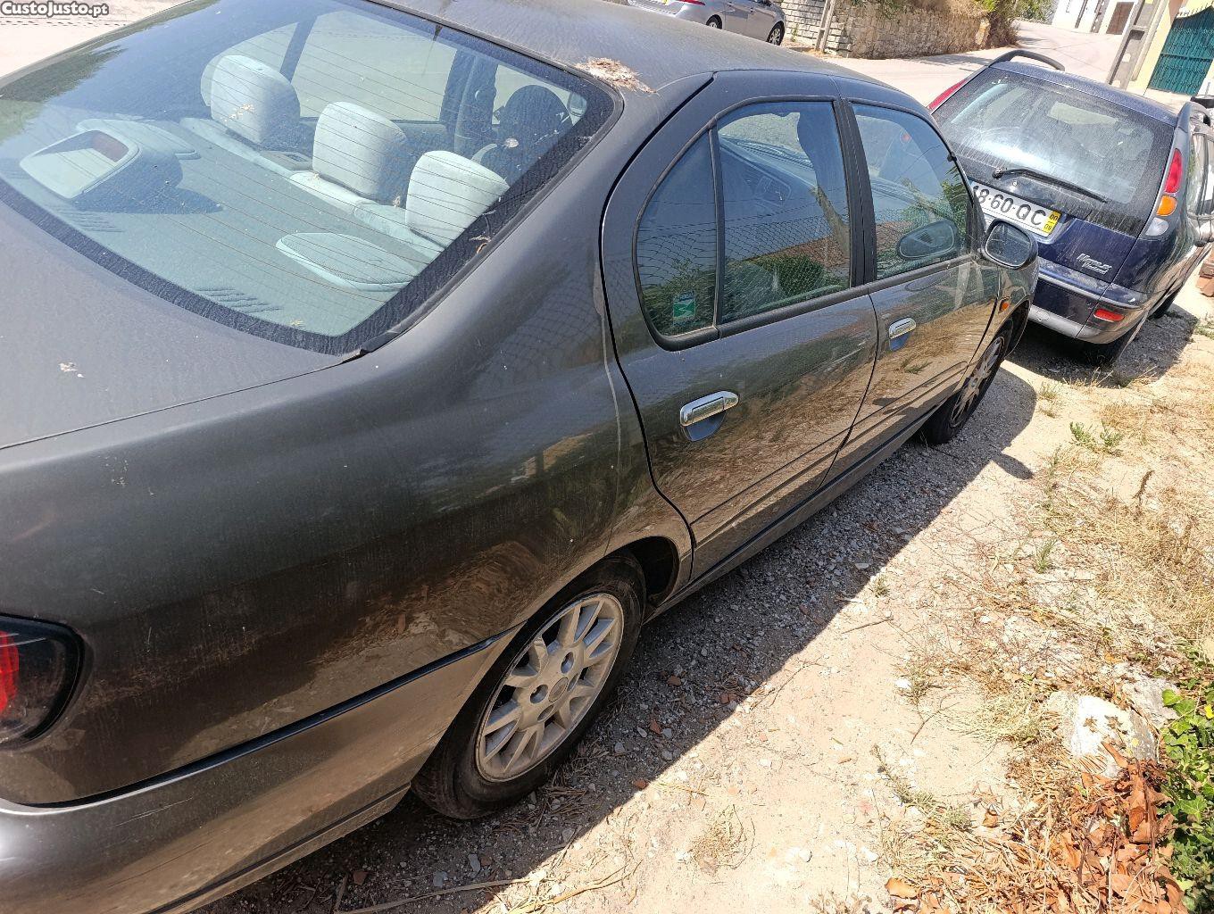 Nissan Primera — fotografia 9