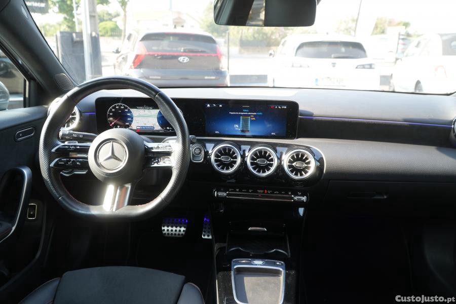 Mercedes-Benz A 250 e 8G-DCT AMG Line — fotografia 13