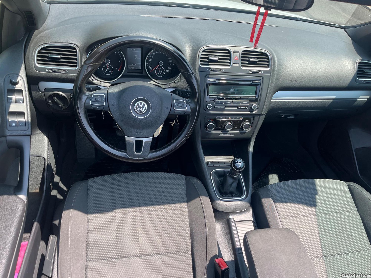 Volkswagen Golf Cabrio 1.6 TDI — fotografia 3