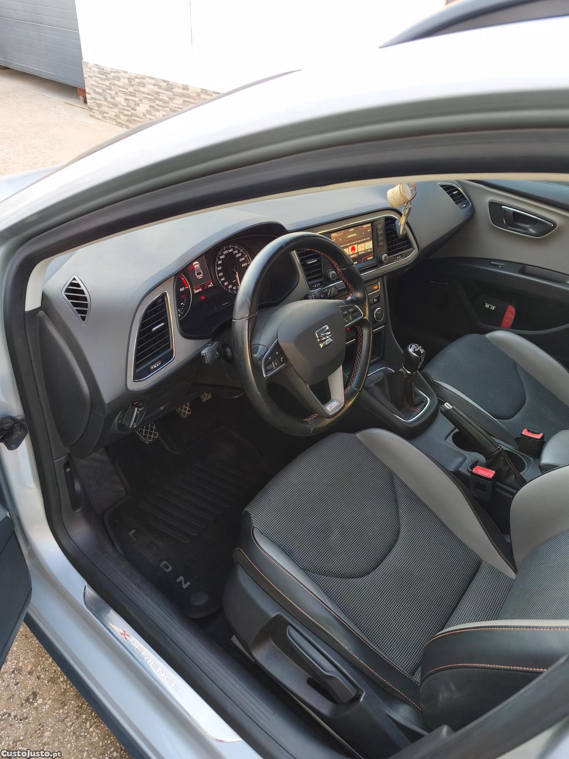 SEAT Leon X experience 4drive — fotografia 10