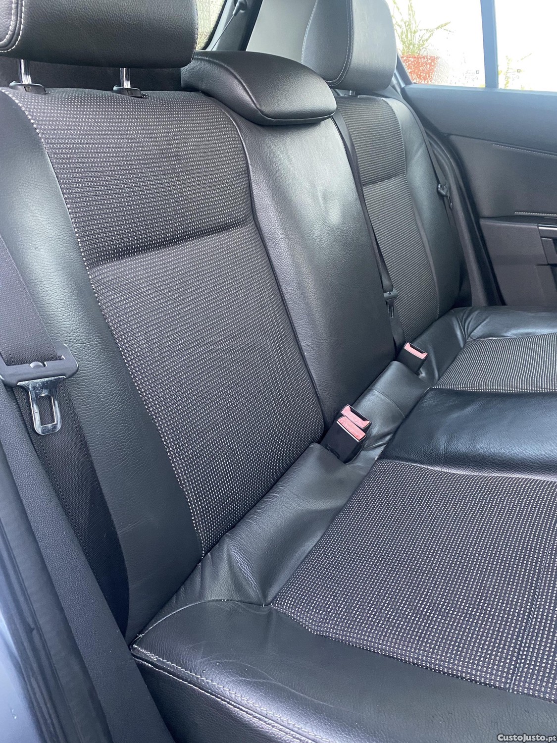 Opel Astra H — fotografia 2