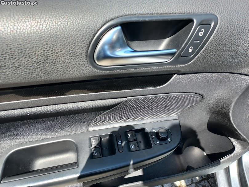 Volkswagen Golf 1.6 tdi 105cv Comfortline — fotografia 5