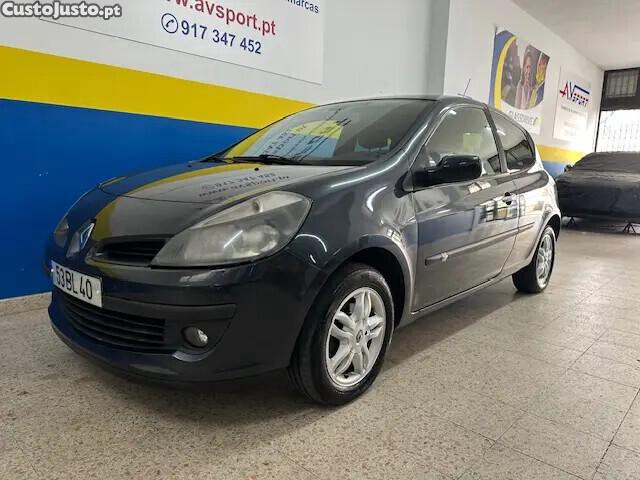 Renault Clio 1.2 16V Dynamique — fotografia 13