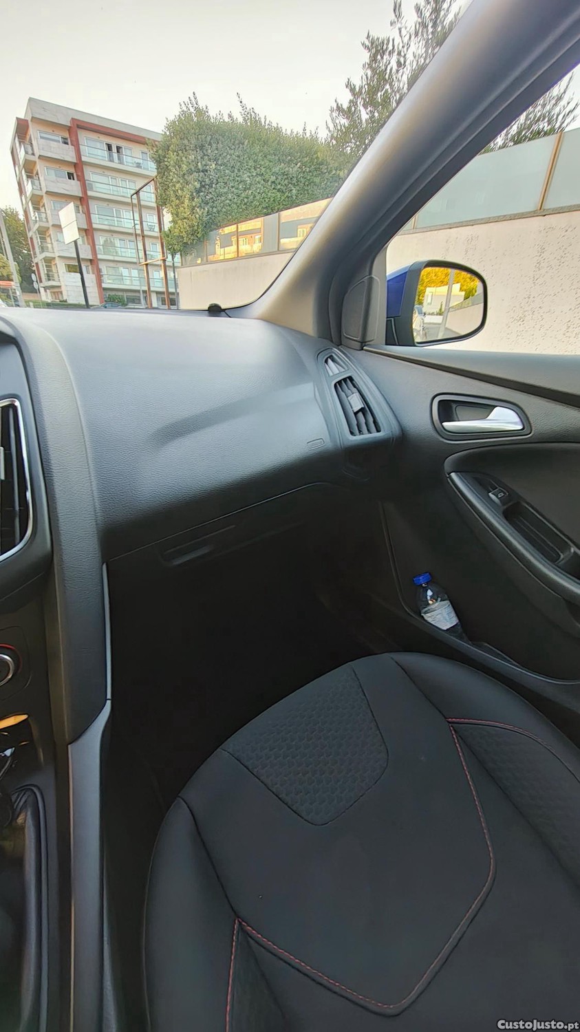 Ford Focus 1.0 Ecoboost 125 ST Line — fotografia 3