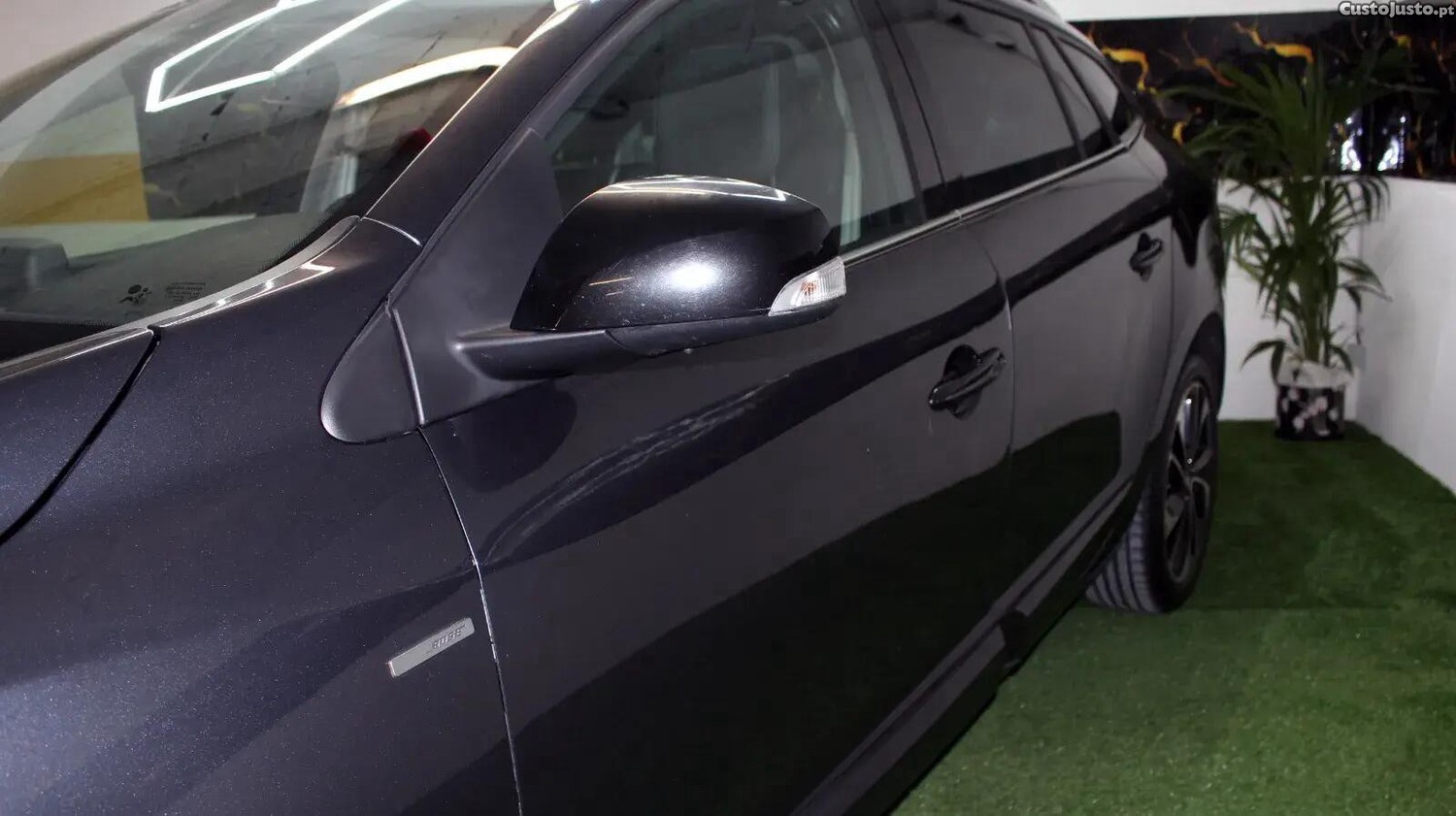 Renault Mégane 1.5 Blue dCi Bose Edition EDC — fotografia 15