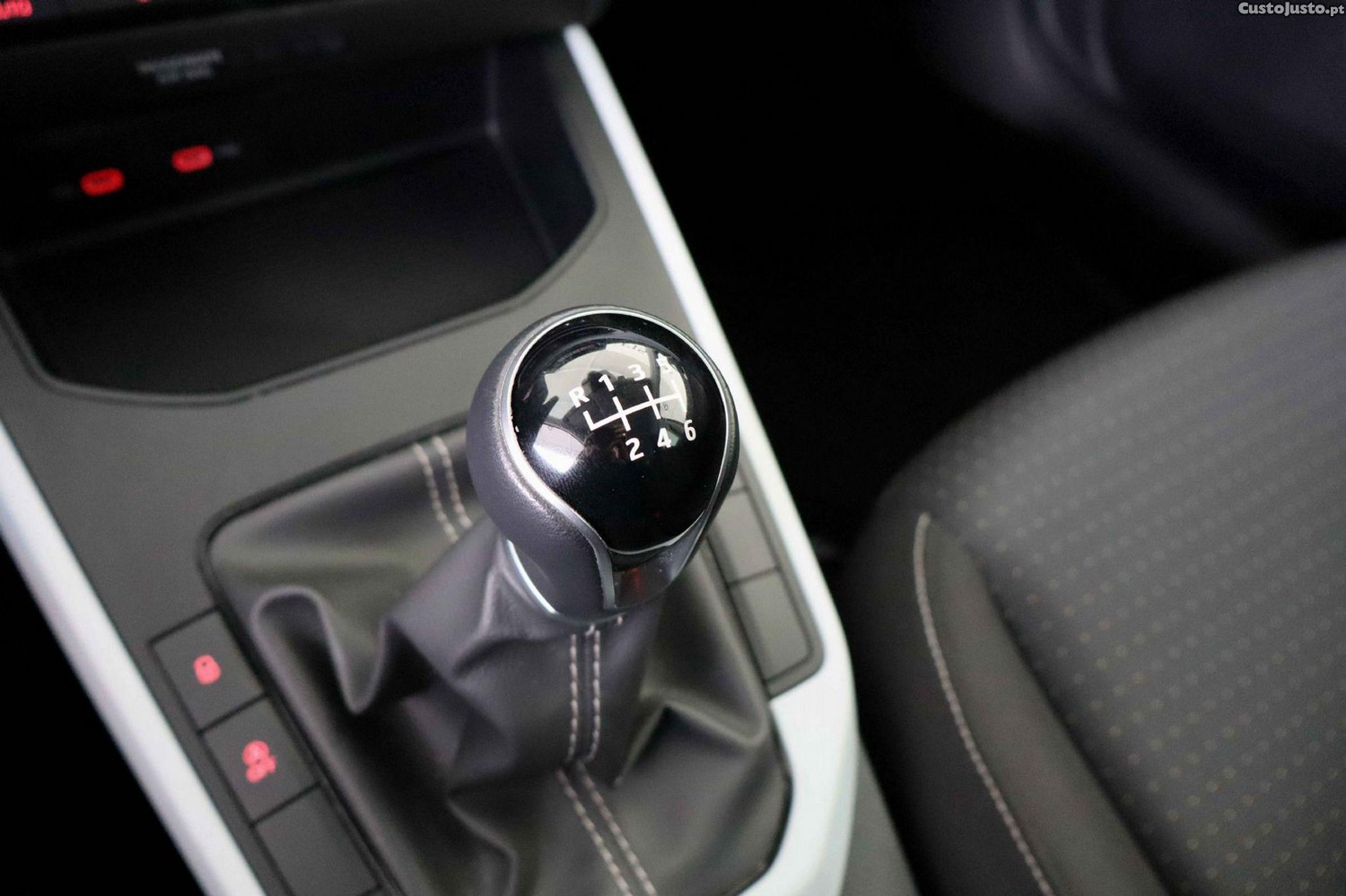 SEAT Arona 1.0 TSI Style — fotografia 21