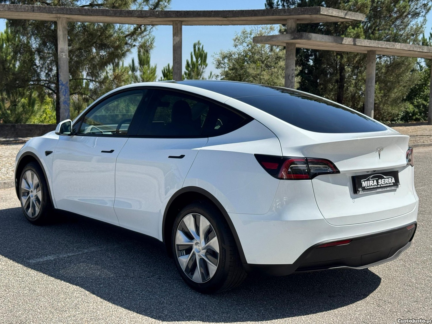 Tesla Model Y Tração Traseira — fotografia 19